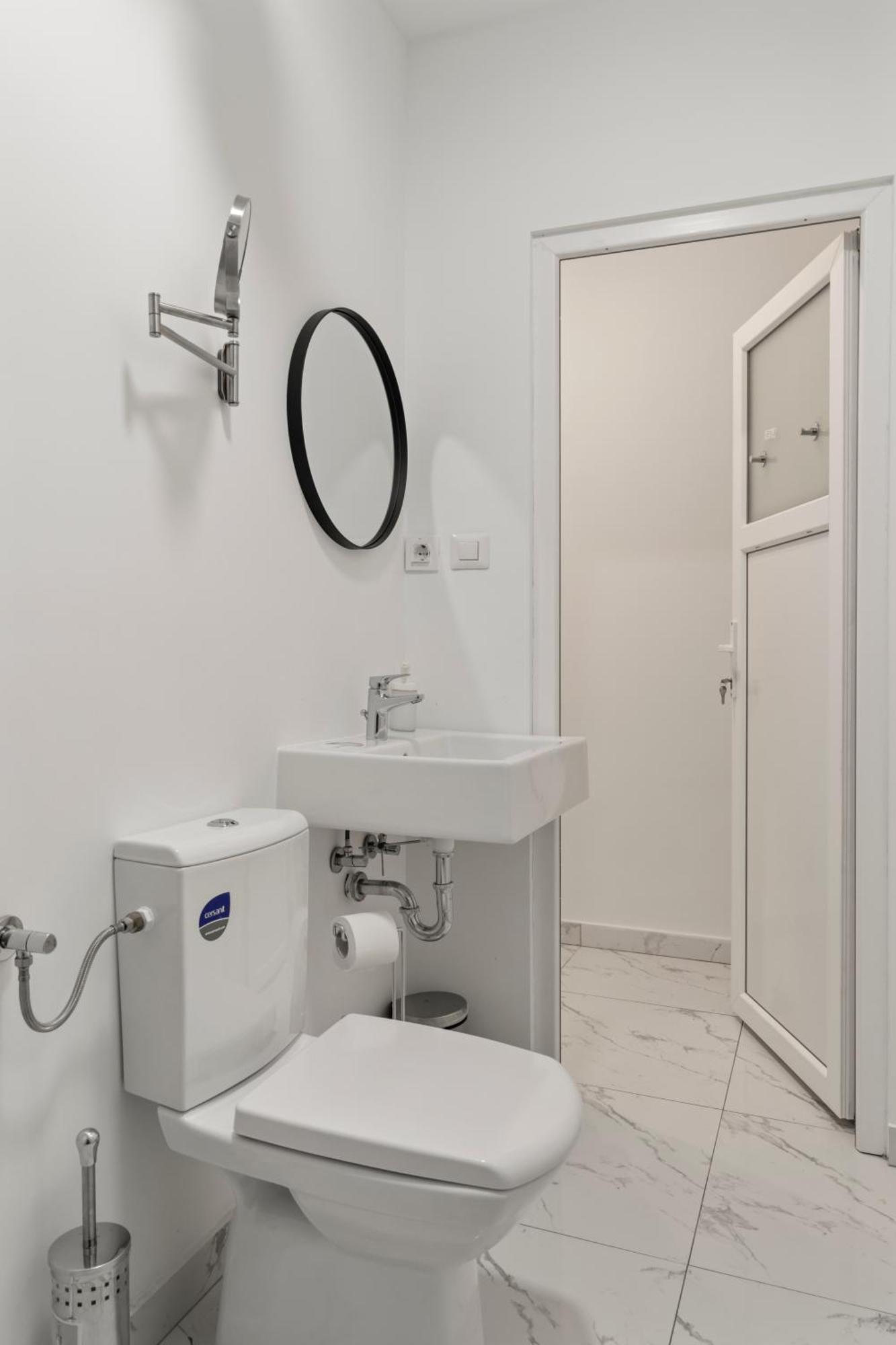 Nest Boutique Hostel Бухарест Екстер'єр фото