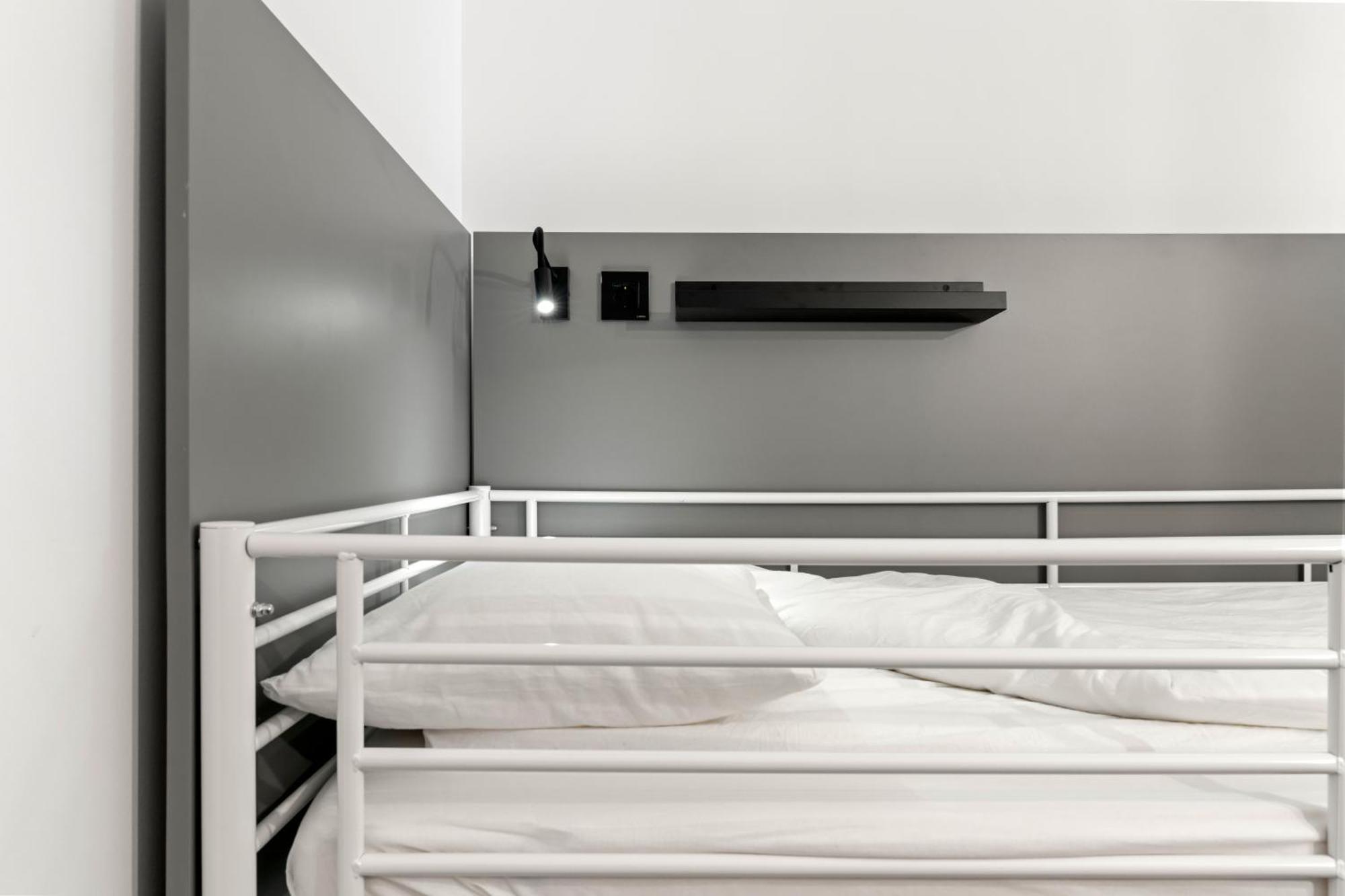 Nest Boutique Hostel Бухарест Екстер'єр фото
